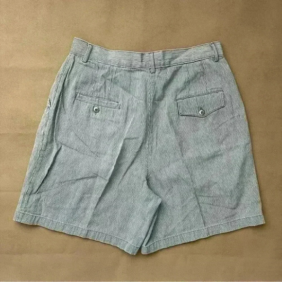 VTG Christopher & Banks Pleated Shorts 10 - Picture 6 of 9